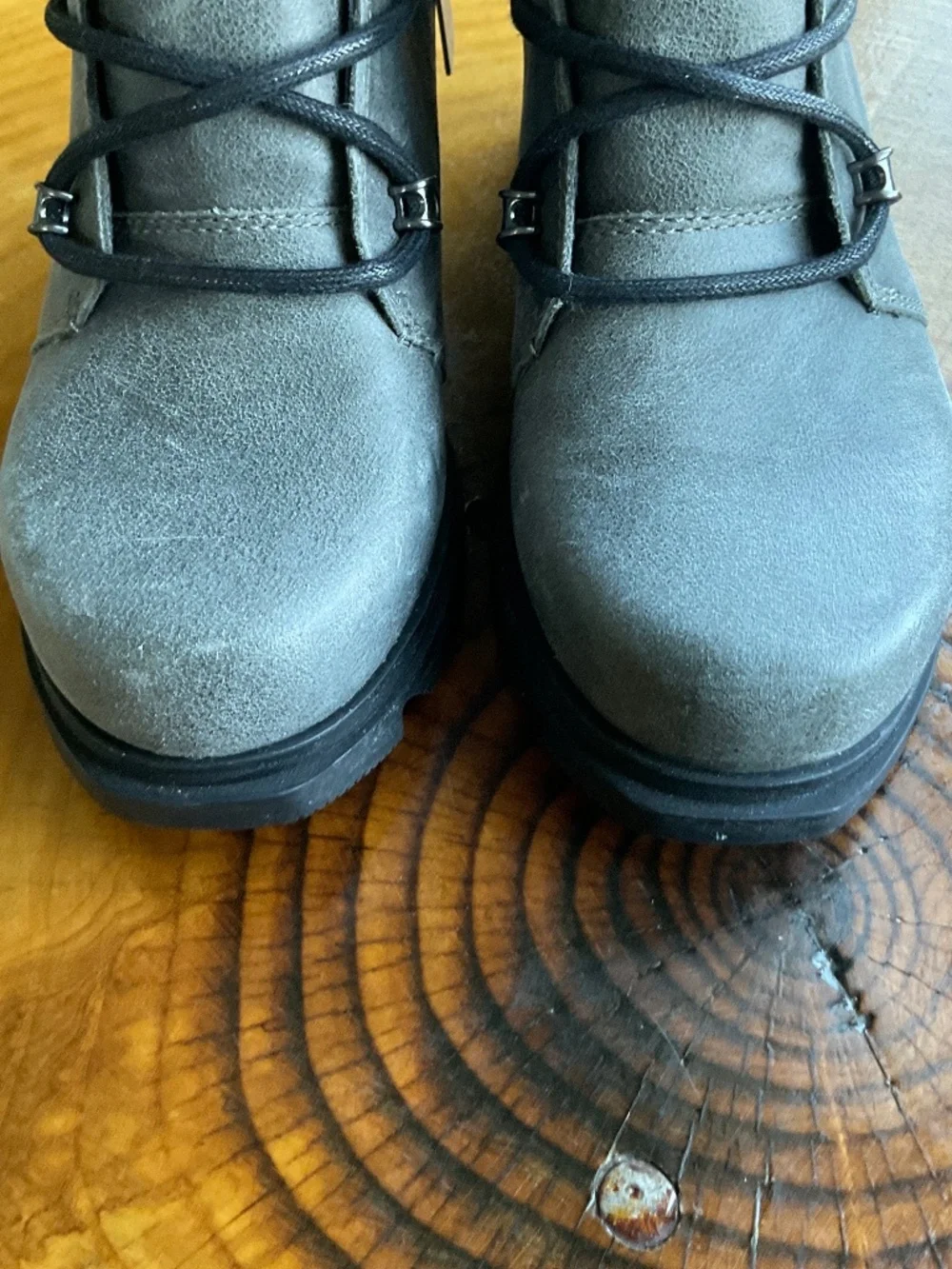 New SOREL Joan of Arctic III Waterproof Lace-Up Wedge Boot US 6.5 Lug Sole